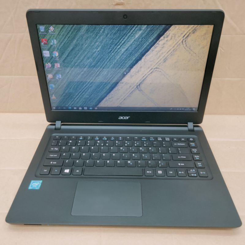 Laptop Acer ES 14- Intel Celeron N3350 RAM 4 GB SSD 256GB