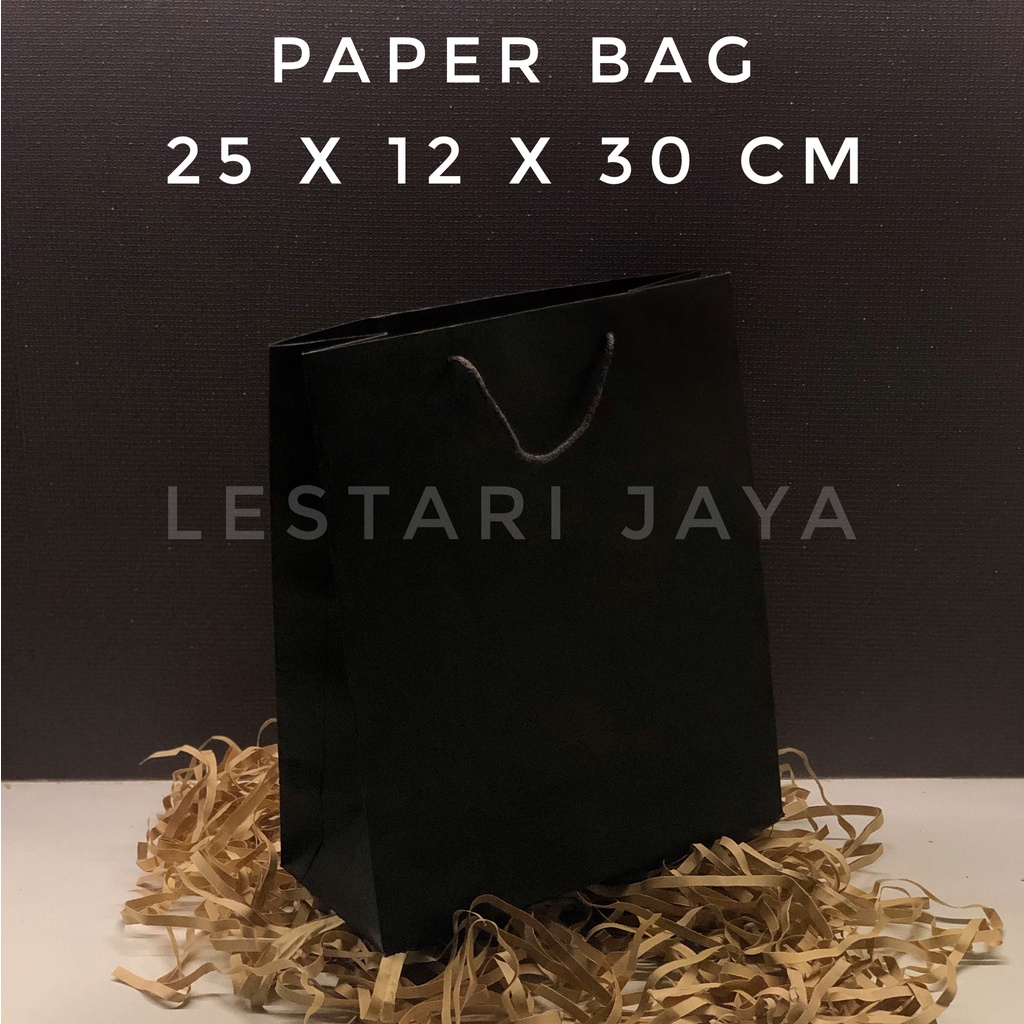 

Paper Bag Hitam Polos / Tas kertas belanja / shoping / Kantong Souvenir Pigura 25x12x30 cm
