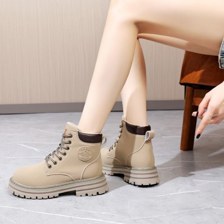 Martin Boots Wanita Terkini / Sepatu Wanita Fashion