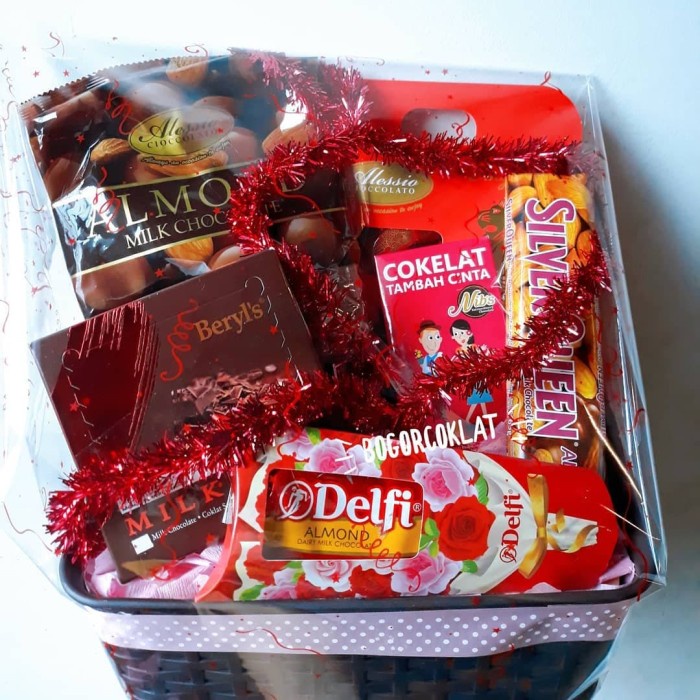 

✨READY✨ -Parcel Valentine 210k- 1.1.23