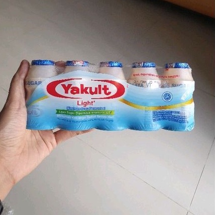

Yakult minuman susu fermentasi LIGHT ( isi 5 / pack )
