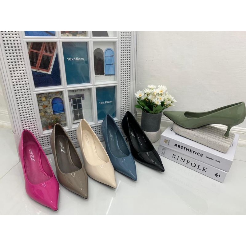 Simoncelli Sepatu Wanita Heels 6 Cm Polos Glossy Sepatu Kerja Hitam Black Blue Apricot Heels Kerja K