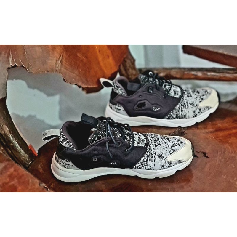 REEBOOK FURYLITE JF ORIGINAL (PRELOVED)