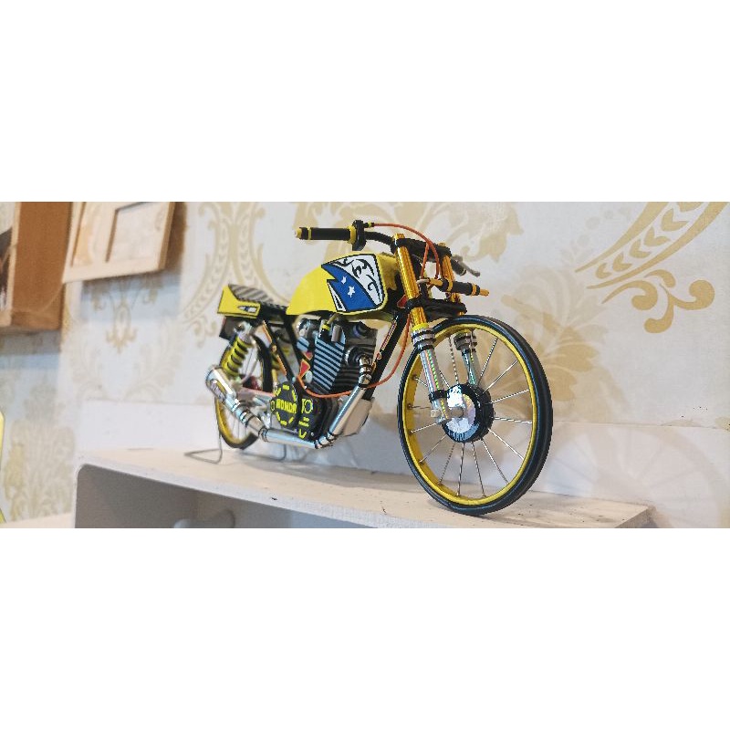 Miniatur Herex CB GL MEGAPRO TIGER