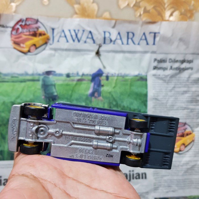 HOTWHEELS TEAM TRANSPORT TRUCK RWB LOOSE TERLARIS