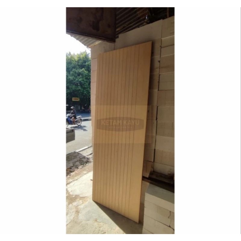 pintu triplek tebal minimalis