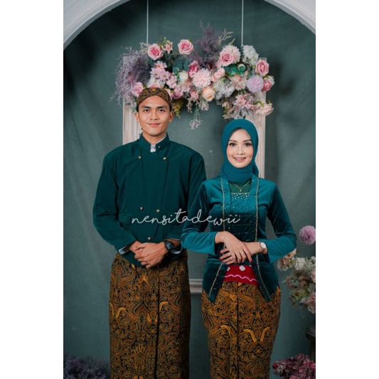 [1 Set, H/SPD03A] Baju Couple / Baju Prewed Adat Jawa - Solo, Nuansa Hijau