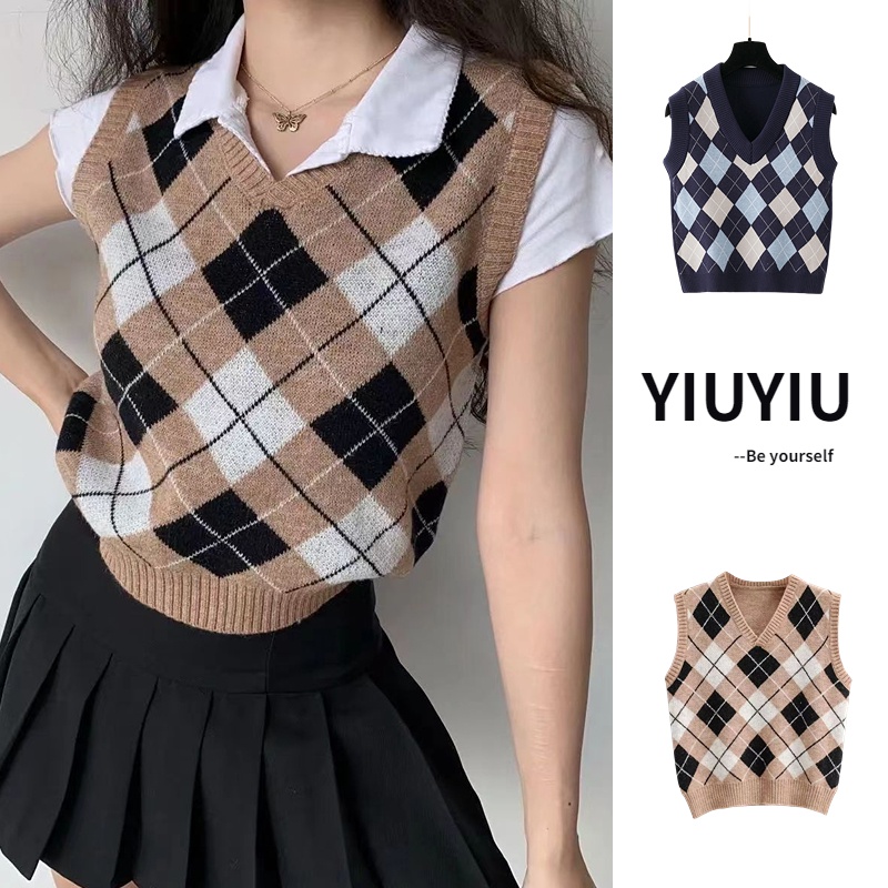 YIU YIU Rajut - Rompi Rajut Crop Preppy Style Crop Tee Motif Kotak