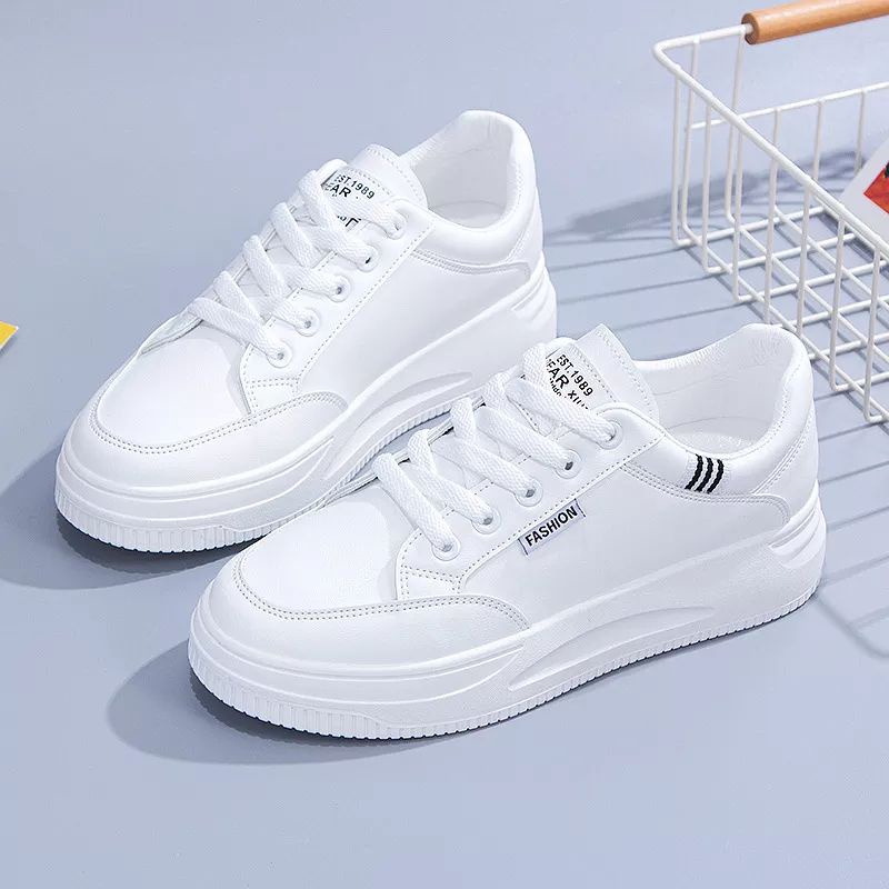 Sepatu Wanita Sneakers Fashion EAT-MT10