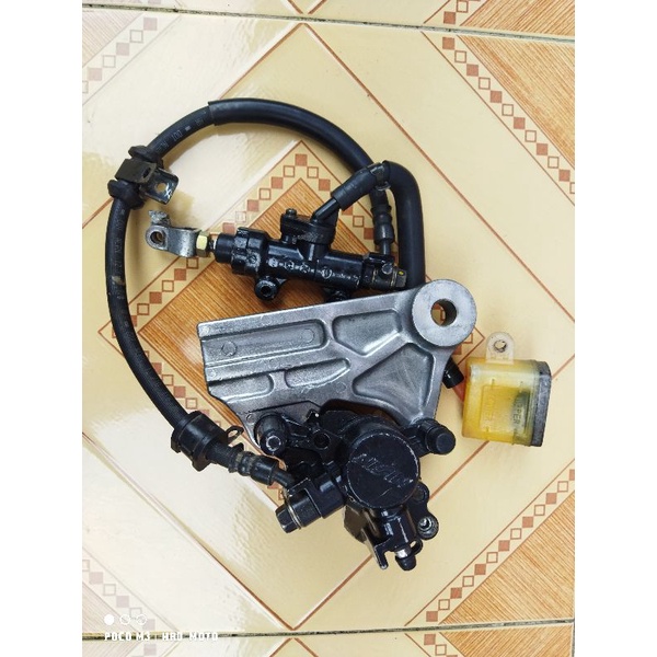 kaliper belakang cbr 150 master rem belakang cb 150 r