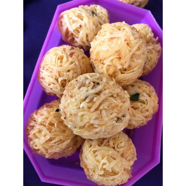 

Nyemildw ramuak/kacimuih/kue kuning/sarang balam