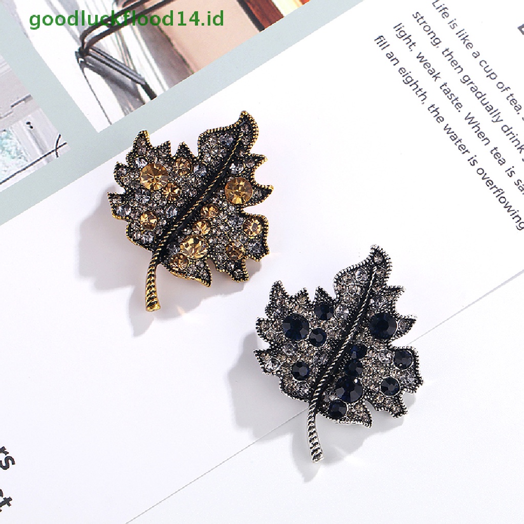 [GOOGFOUR] Berlian Imitasi Maple Leaf Shaped Bros Pin Retro Badge Bag Pernikahan Dekorasi Ornamen [TOP]