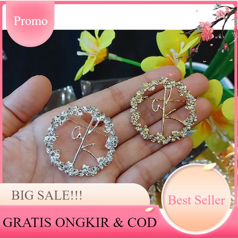 Bros dada wk wearing klamby