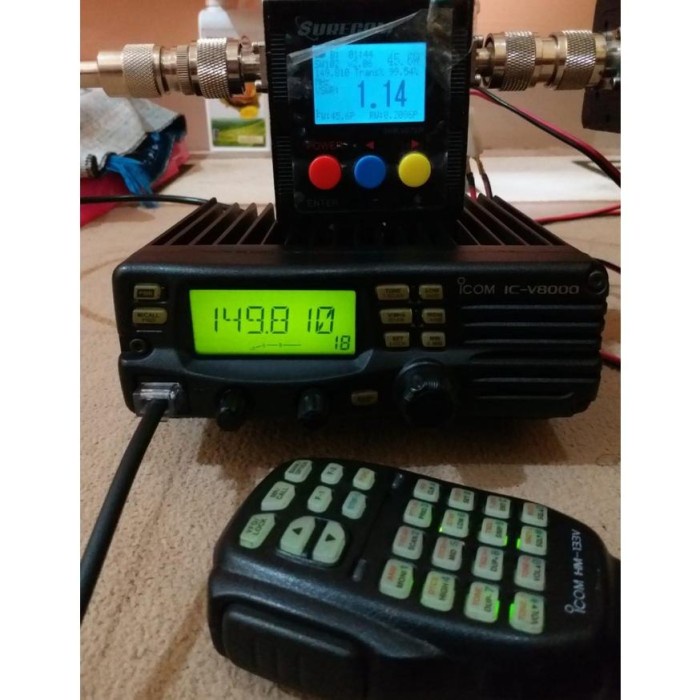 RADIO RIG ICOM V8000 45 WATT RX TX NORMAL