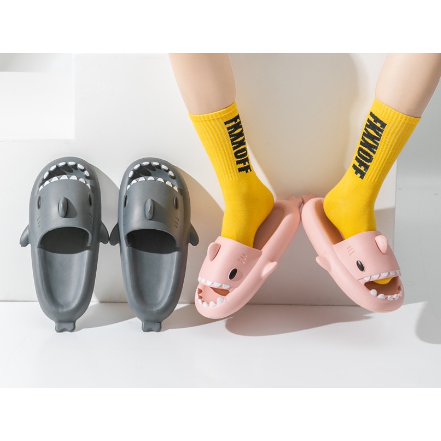 SANDAL HIU TEBAL Bahan Spons Ringan Elastis Unisex Sol Tebal Non-Slip Sendal Slippers Import Wanita Pria Shark 913