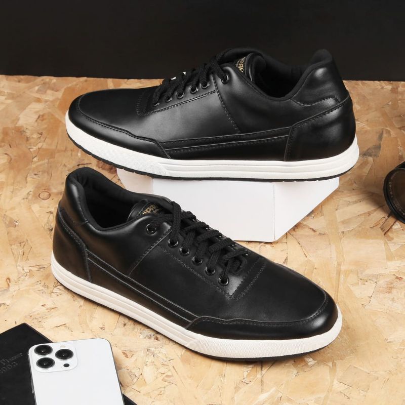 WIPAKA Original Sepatu Sneakers Pria Casual Kulit PU Swedian