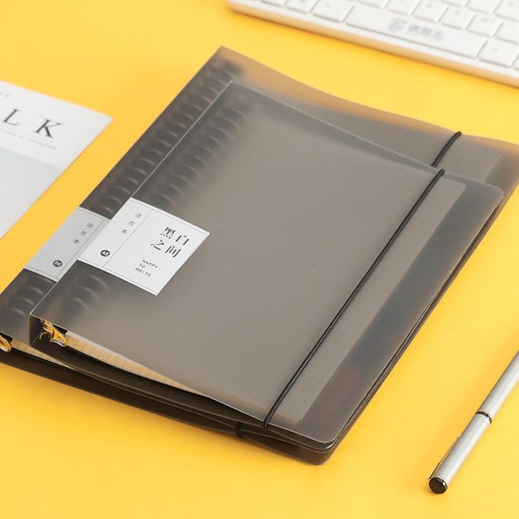 

Paling Irit Binder Note Black Cover Transparant A5 & B5 - 60 lembar