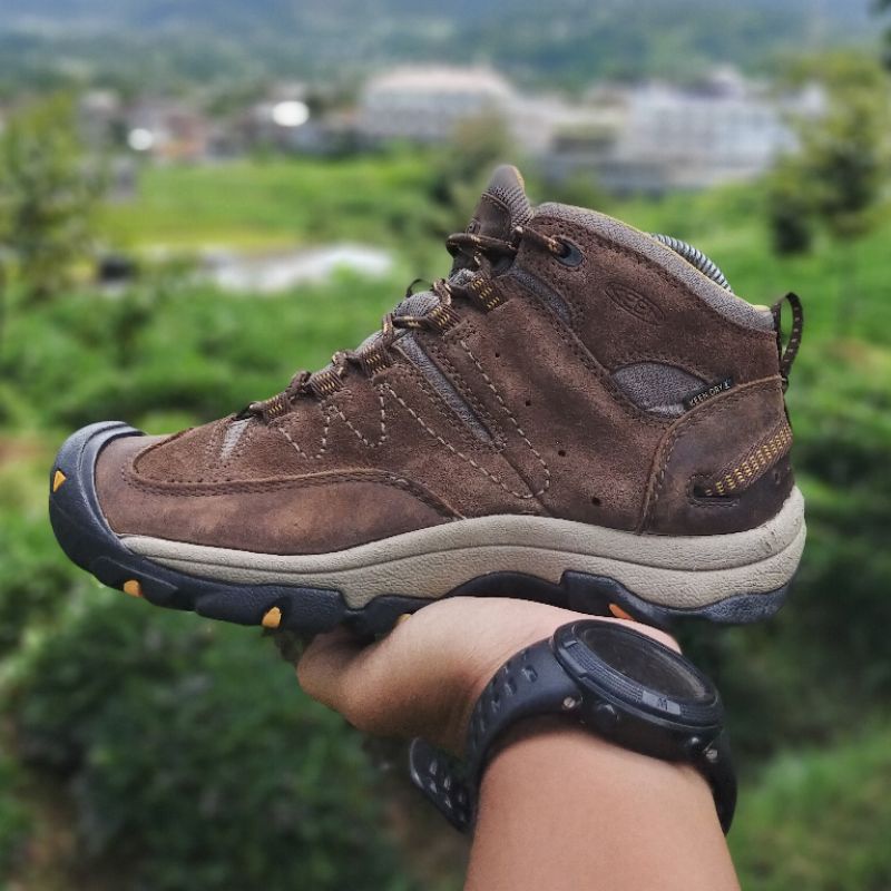 sepatu gunung keen second outdoor size 38