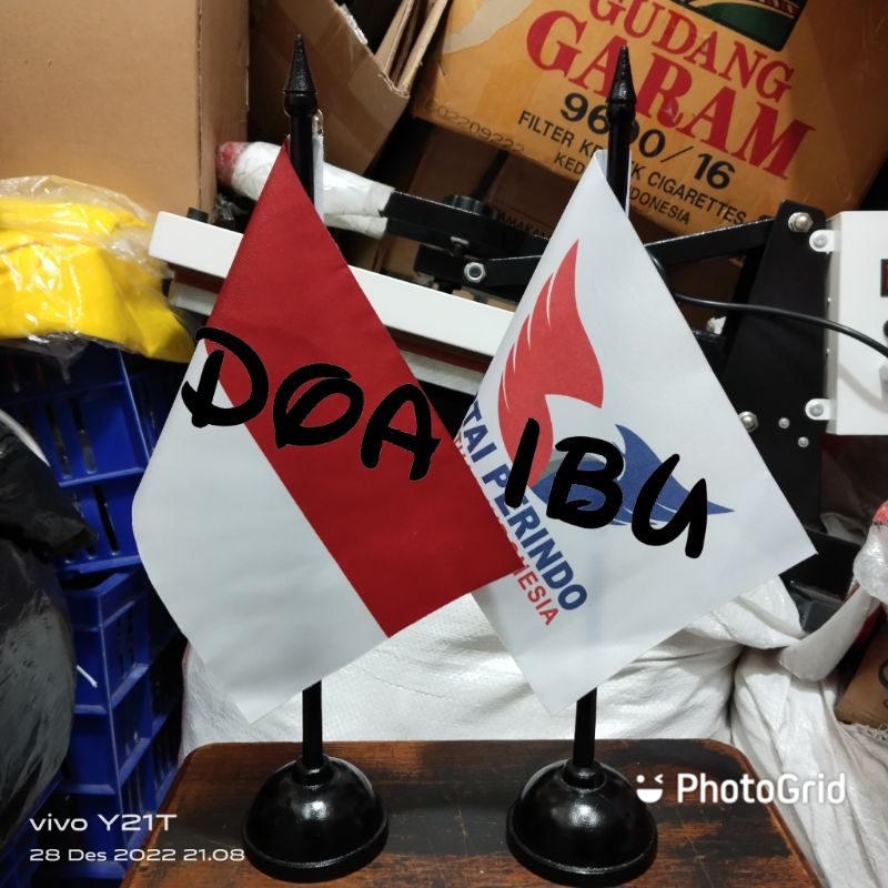 

best seller tiang kayu meja+bendera meja partai PERINDO+INDONESIA