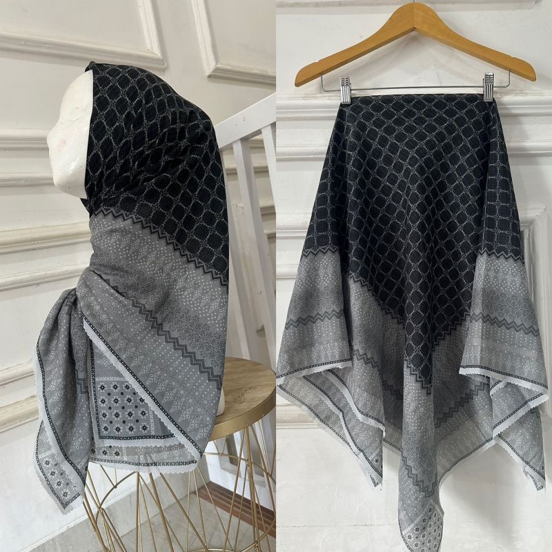 Afrahijab/ Segi Empat Voal Motif square 185