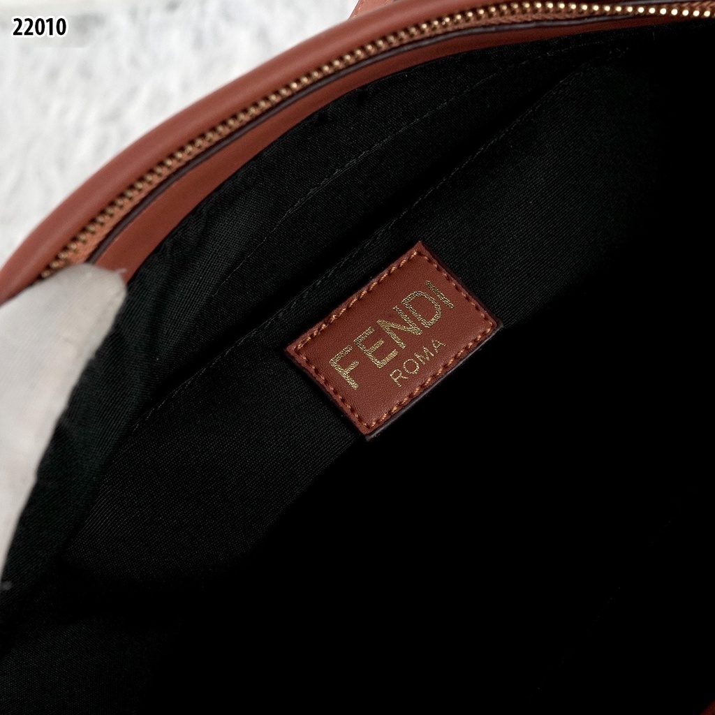 FD TOTE WITH ZIPPER  22010