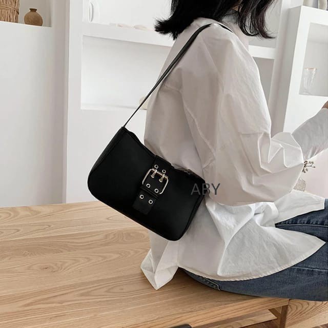 Shoulder Bag Kunci Gesper Tas Wanita Fashion KHANZA D 707 DN