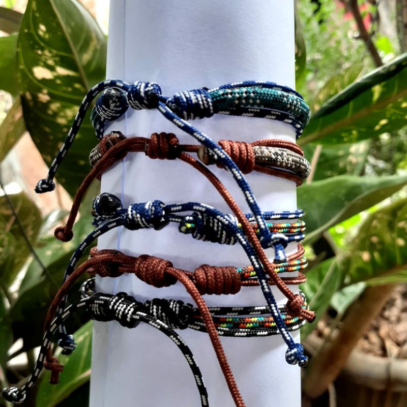 Gelang Tali Rangkap Tiga Handmade Gaya Bohemian Etnik Untuk Pria Dan Wanita