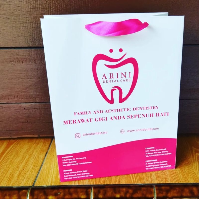 

PAPERBAG IVORY GLOSY, 20*10*25 ,20*7*30 dan 22*11*26 ,TEBEL DAN RAPI