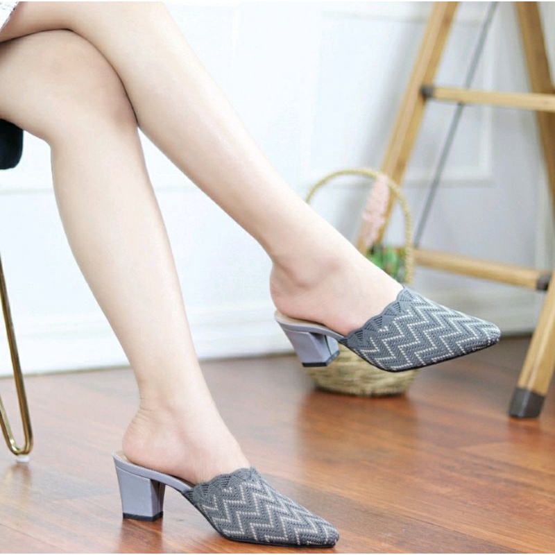 Sendal Sepatu Selop Zigzag Rajut Import / Slop High Heels Rajut