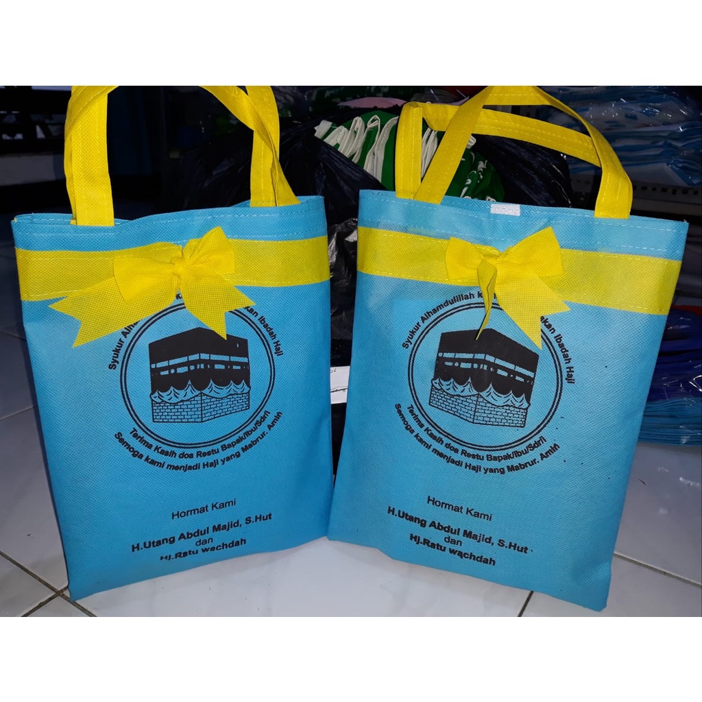

TAS SOUVENIR HAJI DAN UMROH SABLON OLEH OLEH HAJI