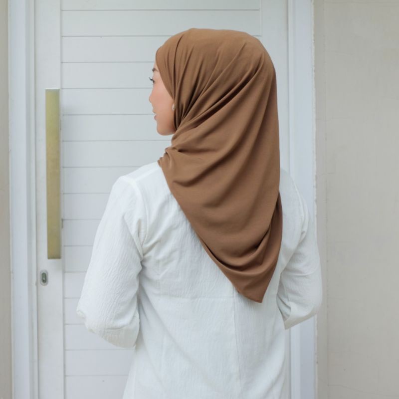 HANIA SEGITIGA INSTANT JILBAB KHIMAR KERUDUNG BERGO HIJAB SEGIEMPAT