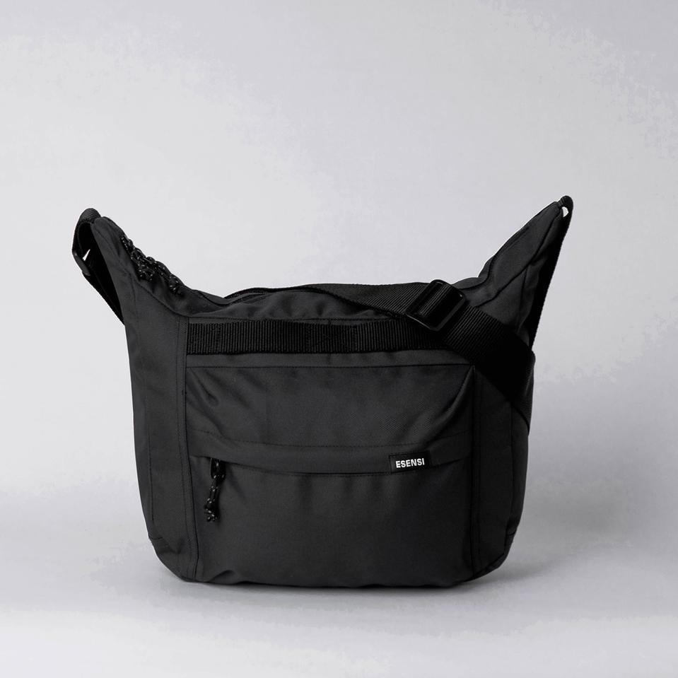 SWN.20Ja23ᴾ ‑ Esensi Tas Selempang Pria Wanita Sling Bag Armin