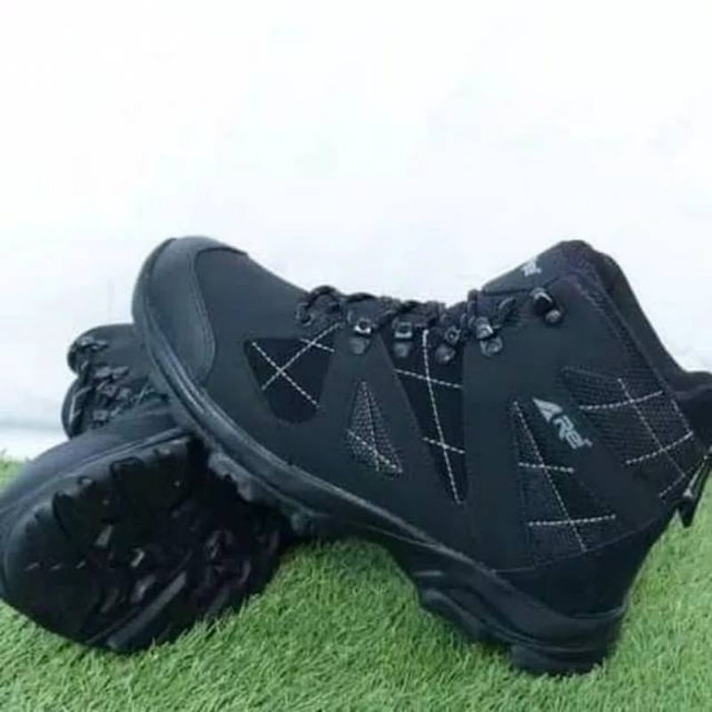 SEPATU GUNUNG/SEPATU TREKKING REI SAR SHOES ORIGINAL PRODUK AREI OUTDOORGEAR