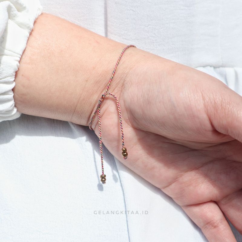 Gelang Wanita Ulir Vintage Manik Clover Bahan Alloy