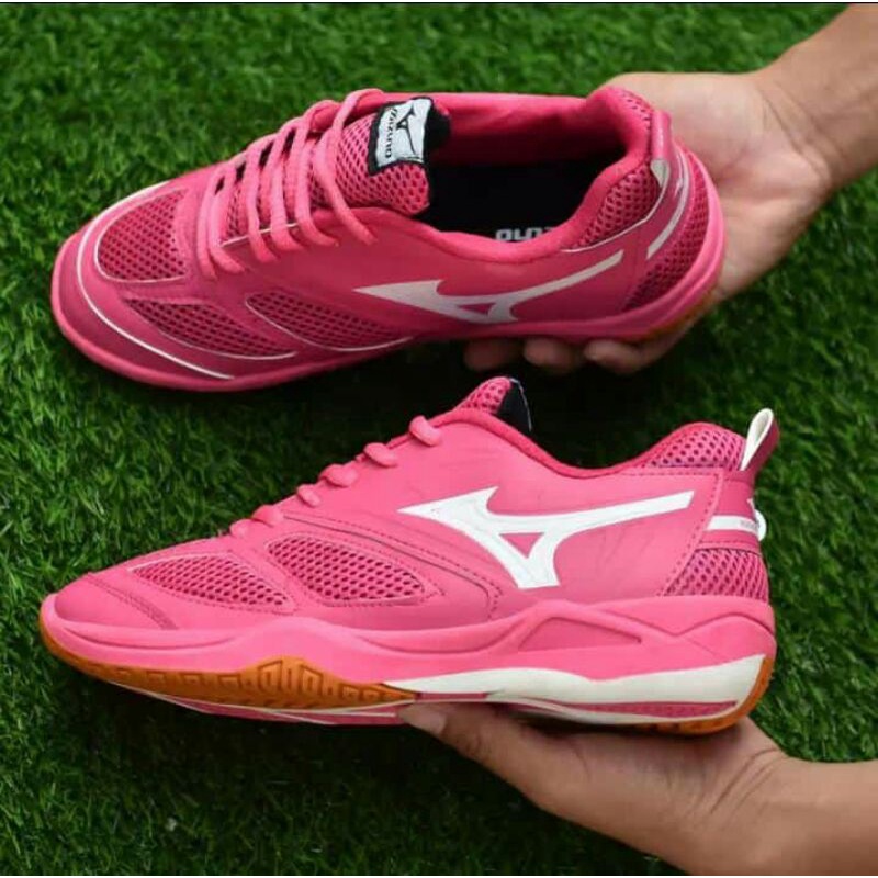 SEPATU BADMINTON MIZUNO