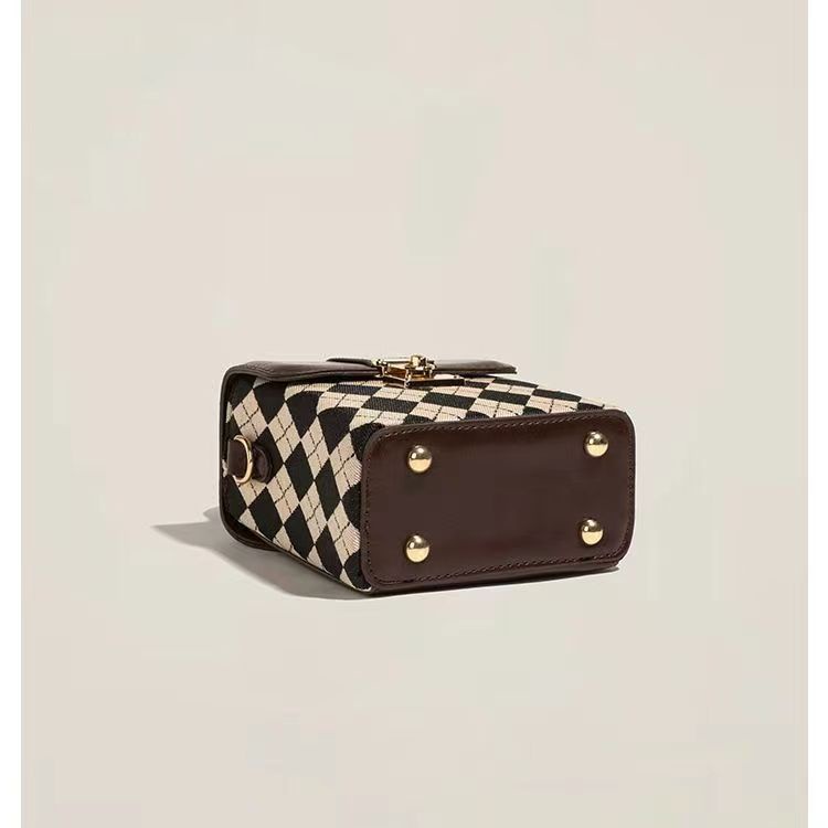 Red Kelinci Pelunasan Portable Musim Gugur dan Musim Dingin All-Match 2022 Tas Baru Wanita Genggam Single Bahu Messenger Lingge Kecil tas Ponsel