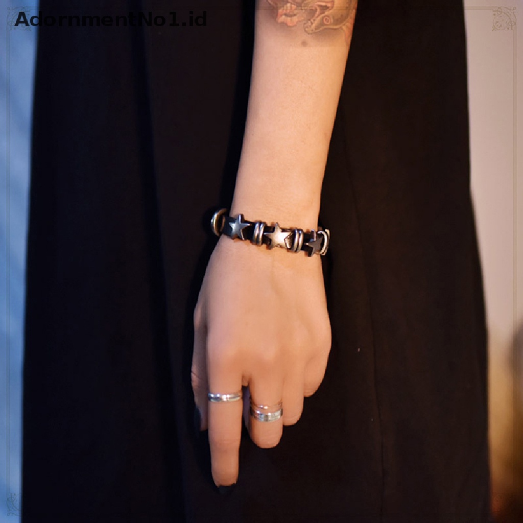 [AdornmentNo1] Retro Punk Gelang Kulit Imitasi Untuk Pria Wanita Bintang Gelang Kulit Adjustable Rivet Alloy Bracelet Goth Perhiasan Aksesoris Pakaian [ID]