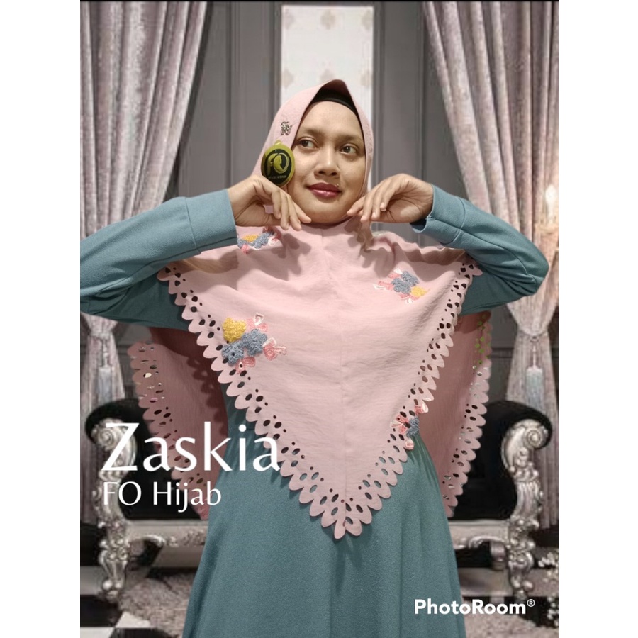 Khimar Zaskia Renda FO hijab