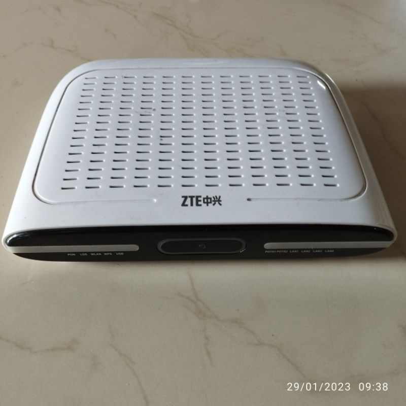 Modem Router WiFi GPON ONT ZTE ZXA10 F660 Bekas Masih Normal