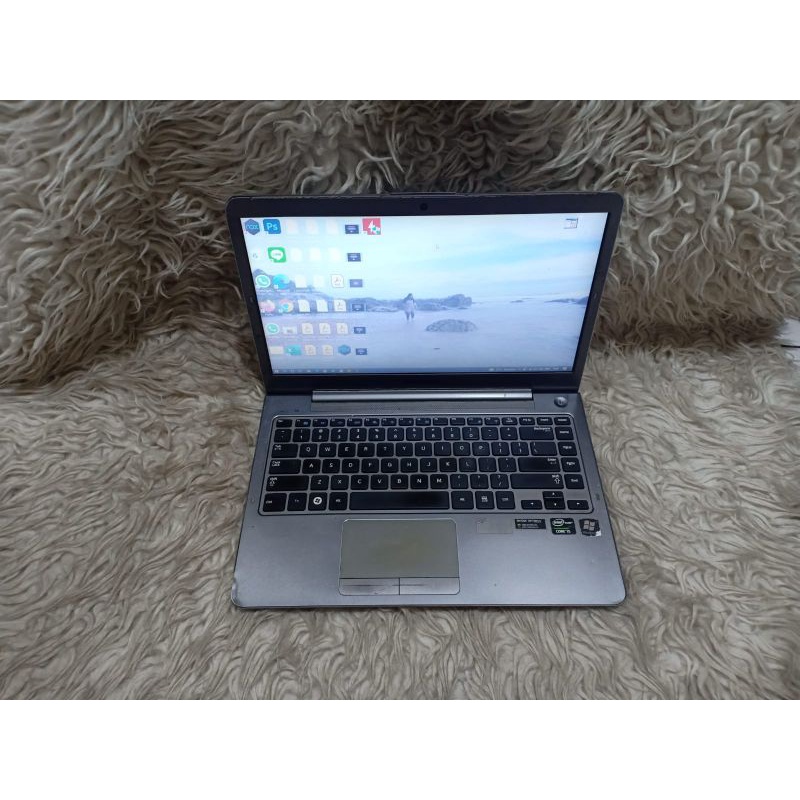Laptop Samsung 530U Ram 4gb HDD 500gb core i5 Gen3 Double VGA siap pakai