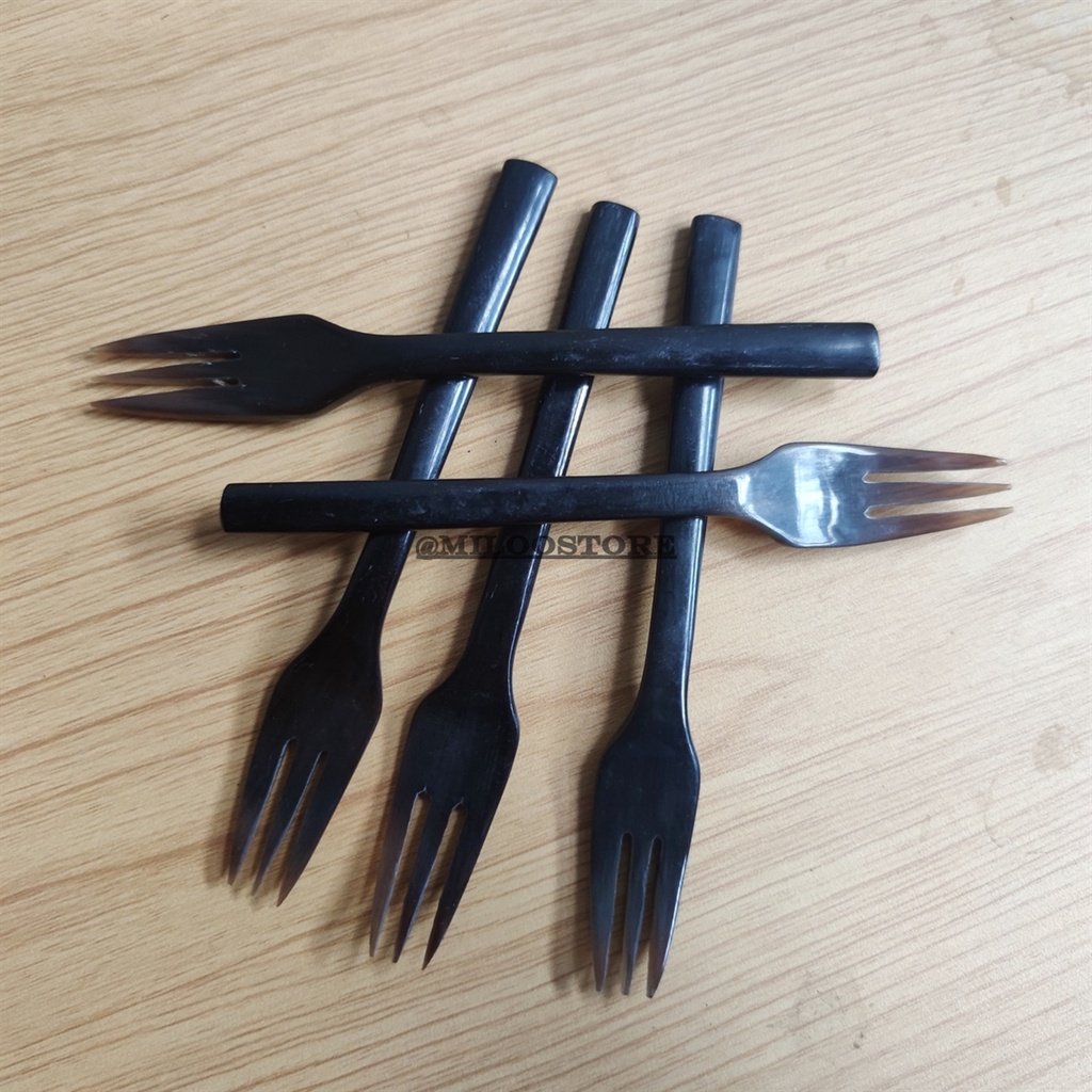 Garpu Buah Tanduk kerbau ORIGINAL Kecil Mini Alat Tusukan Makan Kue Fruit Fork unik serbaguna