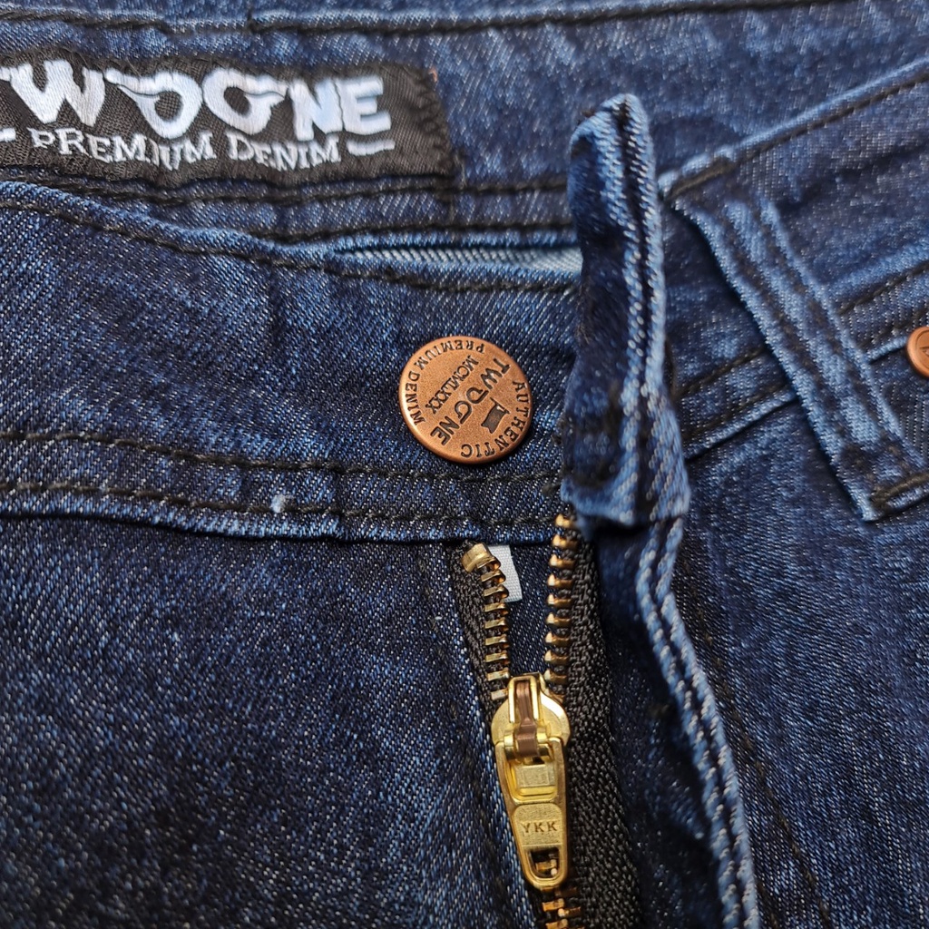 TWO ONE - Celana Jeans Pria Panjang Slim Fit Denim Stretch Biowash Polos