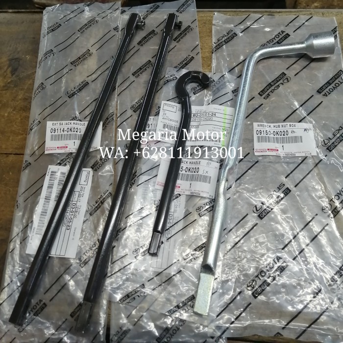 Dongkrak Putaran Dongkrak Ban Serep Set Innova Fortuner Hilux 2004 2015 Ori