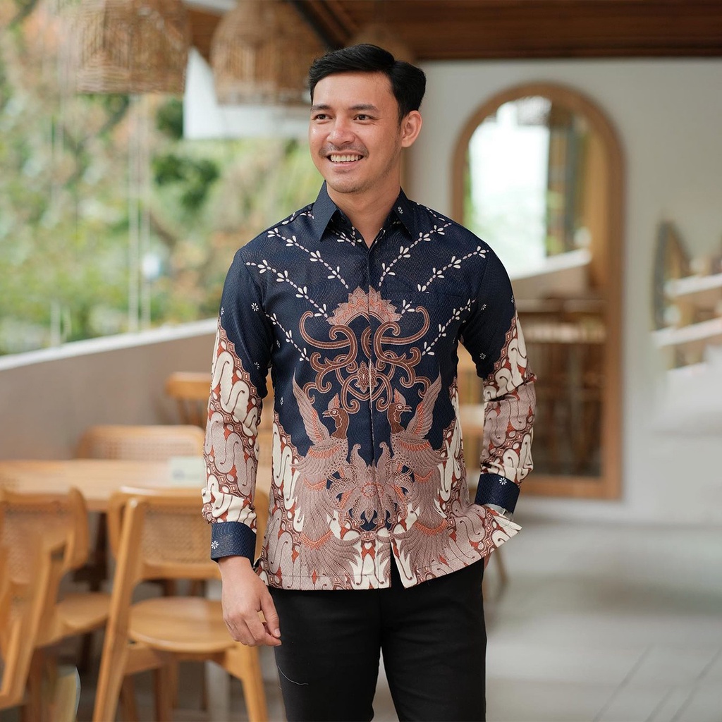 APTA BATIK - Batik Couple Modern 2023 Set Mikaila Nude Ice Blue Setelan Batik Lengan Panjang Brokat Tulle Mix Velvet Payet Mutiara Kebaya Modern Kekinian