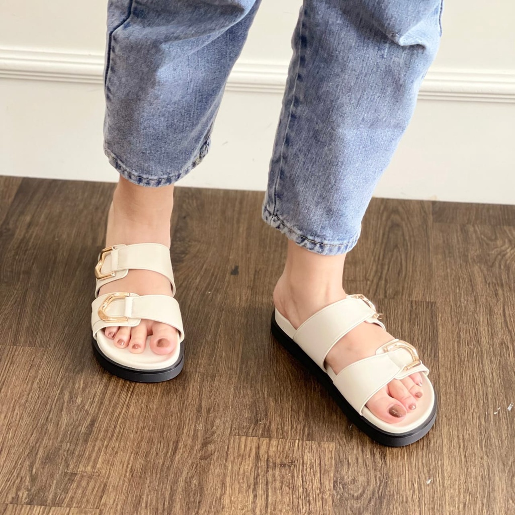 SANDAL WANITA CNK-3857 FLAT