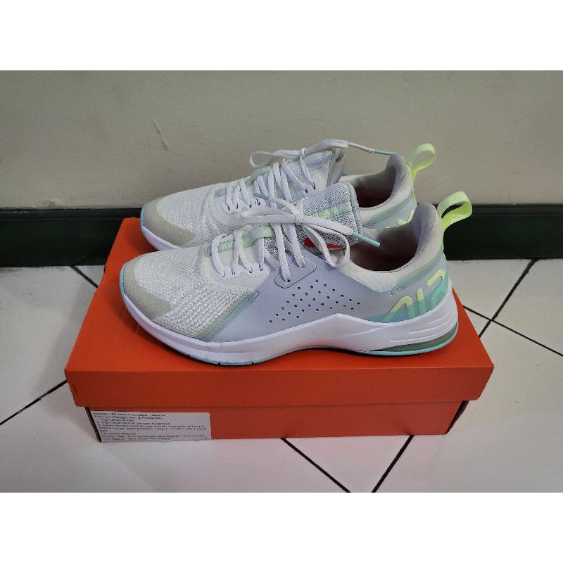 Sepatu wanita/sneakers Nike Air Max Bella TR 3