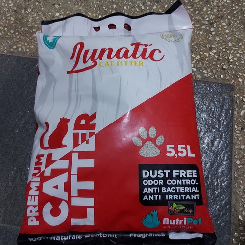 Pasir Gumpal Wangi Lunatic Bentonite 5,5ltr