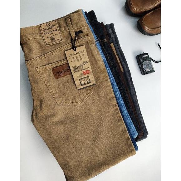 Celana Jeans Pria Wrangler.