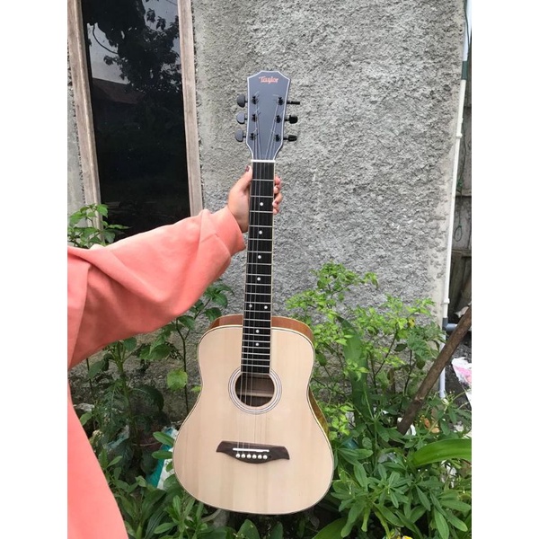 gitar 3/4 taylor