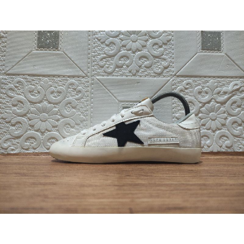 sepatu bekas snrd size 40